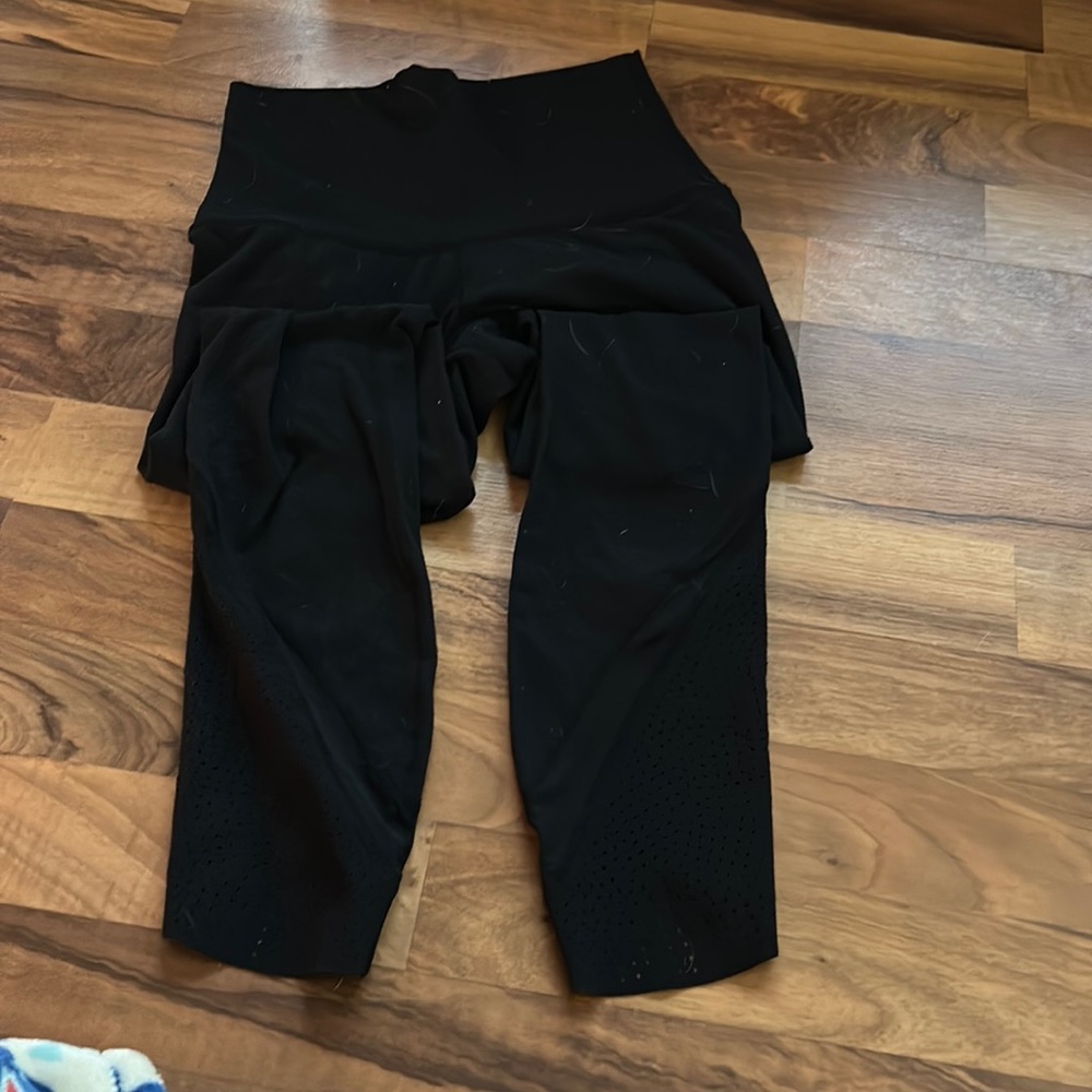 Lululemon black leggings